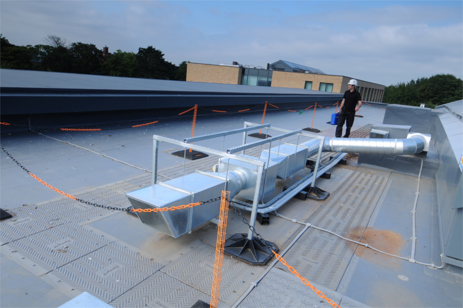 D-Marc: Barrier for Flat Roof